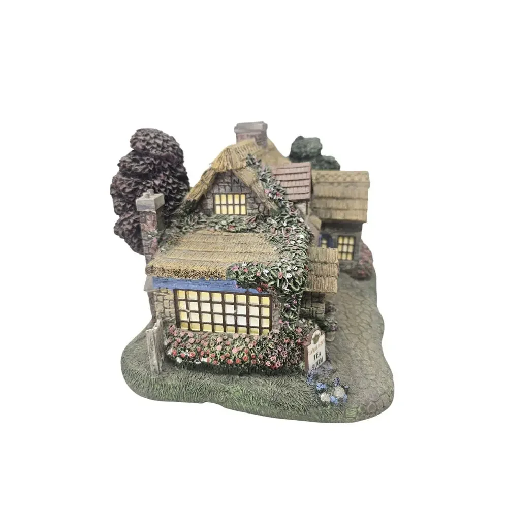 Thomas Kinkade Hawthorne Village Lamplight Tea Room Christmas Cottage 2000